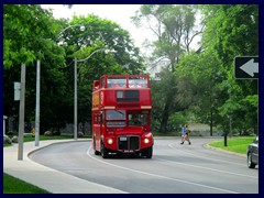 Queens Park 05 - Big Bus double decker